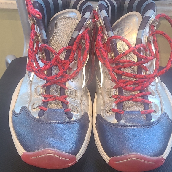 Reebok Questions - Picture 2 of 6